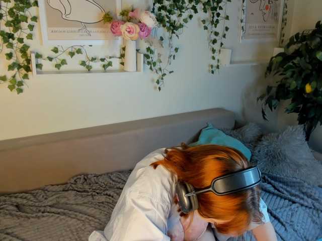 LiziEmberly live cam on BongaCams