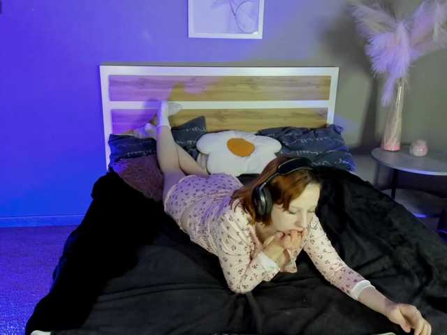 LiziEmberly webcam