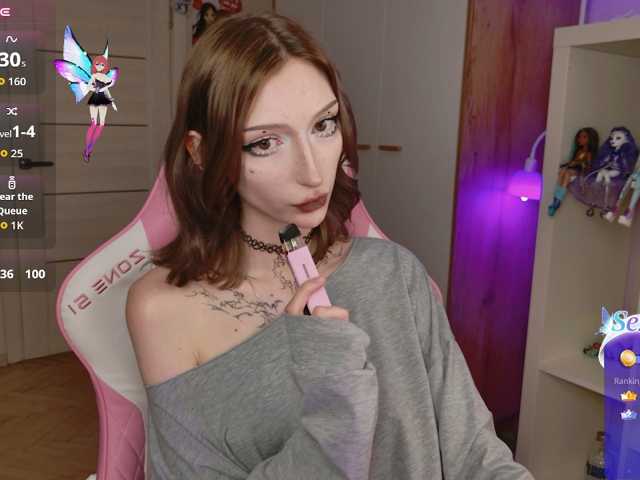 aevraee live cam on BongaCams
