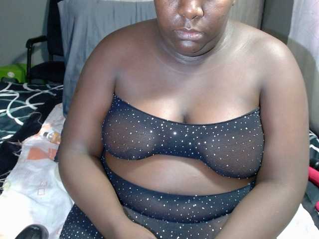 XwetPussy live cam on BongaCams