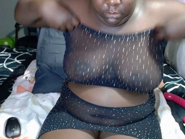 XwetPussy live cam on BongaCams