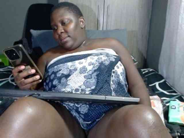 Model: XwetPussy