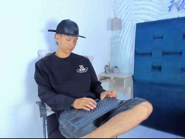 SAMMYHOT19