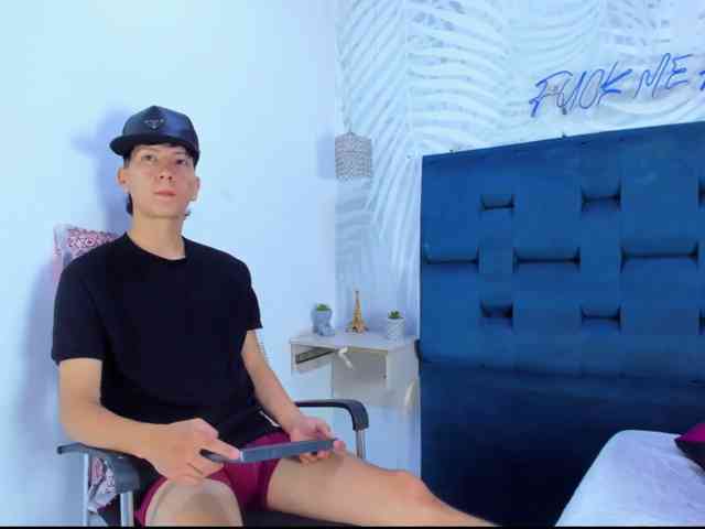 SAMMYHOT19