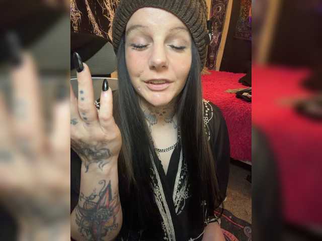 RoyalQ69 live cam on BongaCams
