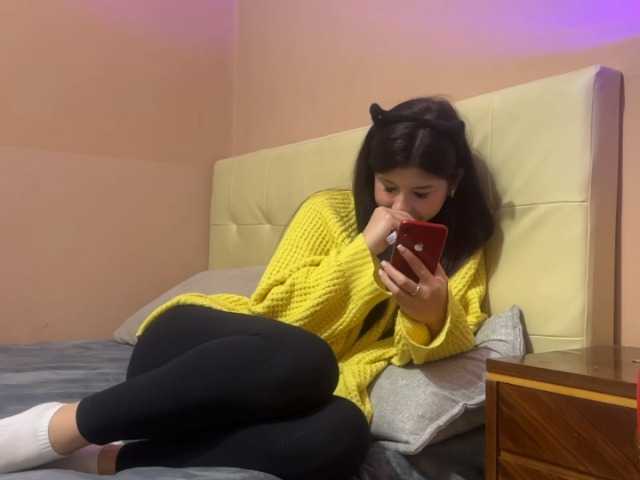 CorazonHamberry live cam on BongaCams