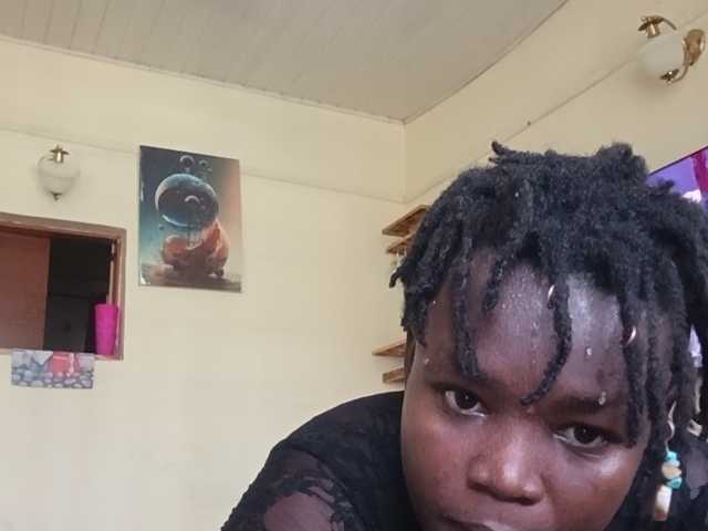 Chocolate-Goddess256 live cam on BongaCams