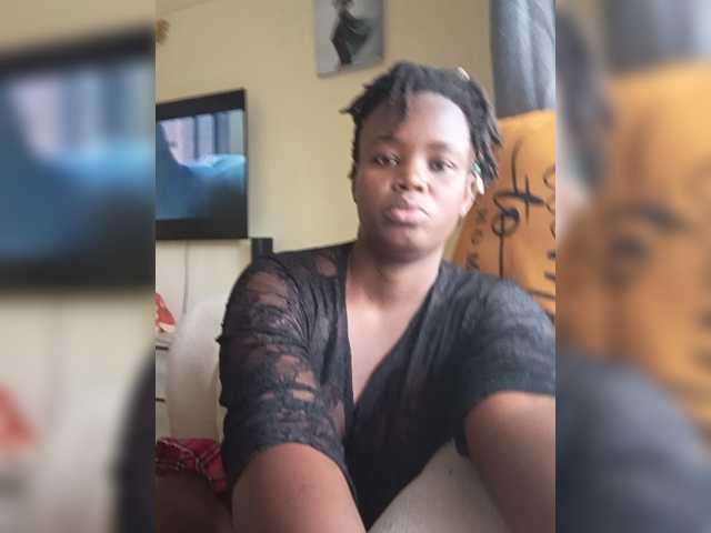 Chocolate-Goddess256 live cam on BongaCams