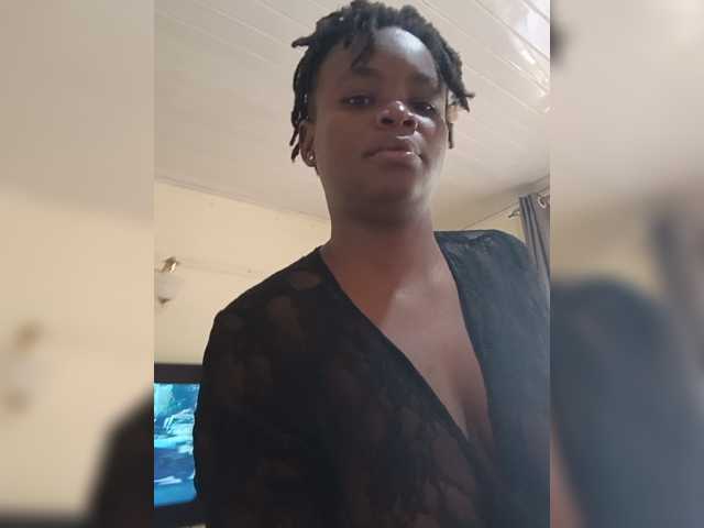 Chocolate-Goddess256 live cam on BongaCams