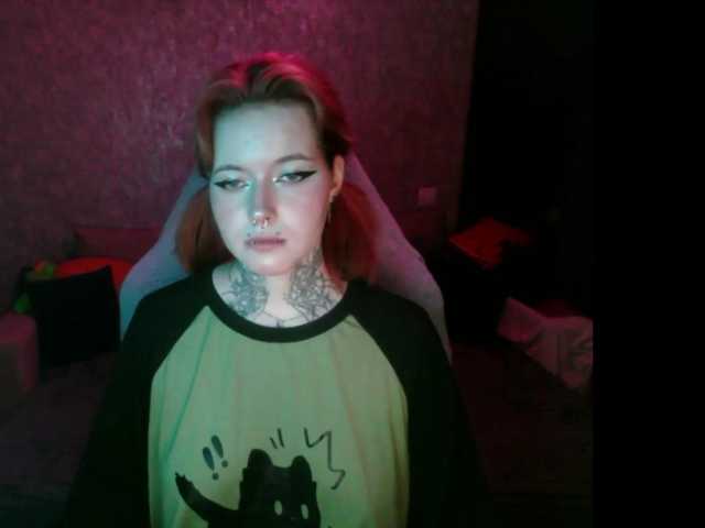lilacmoon live cam on BongaCams