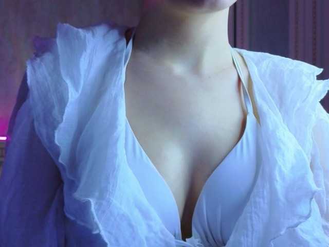 LizzieMorris live cam preview