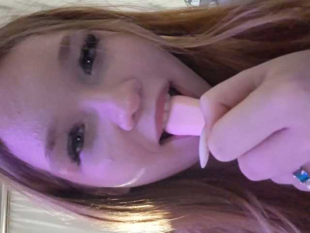 MeowCream live cam on BongaCams