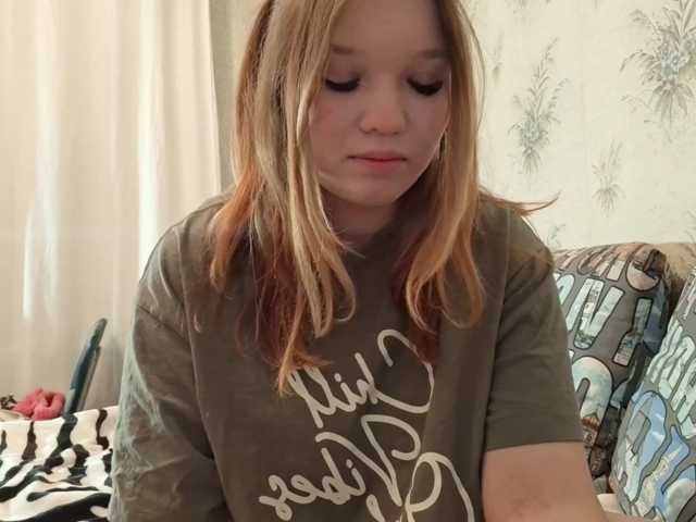 MeowCream live cam on BongaCams