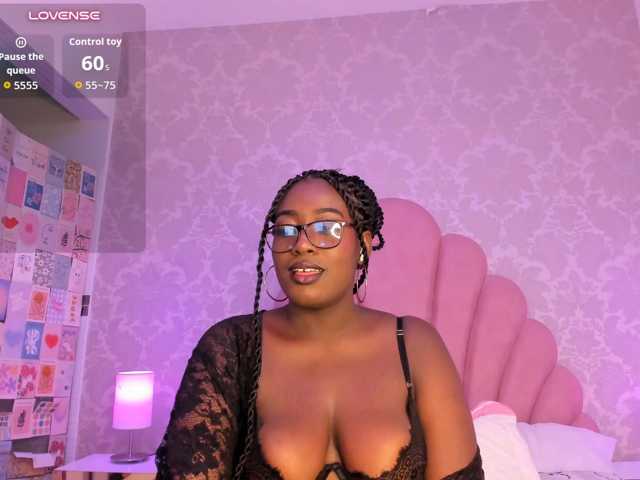 SheylaMunn live webcam preview