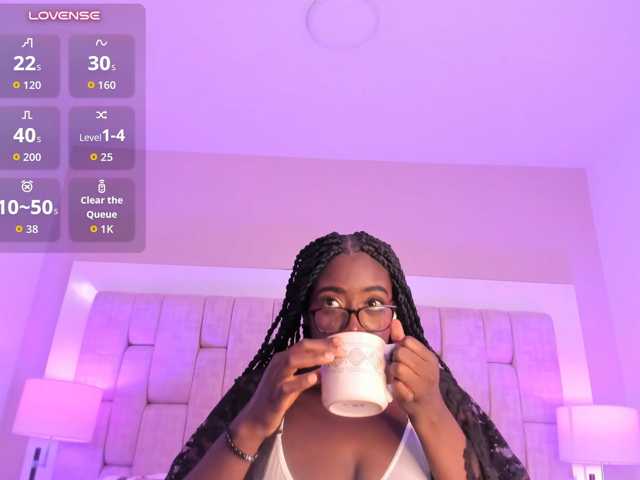 SheylaMunn live cam on BongaCams