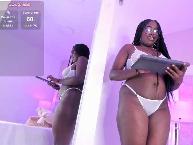 SheylaMunn live cam on BongaCams