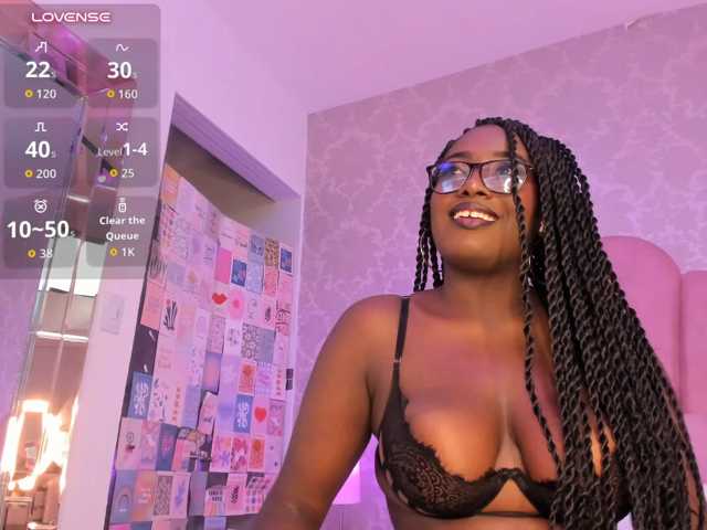 SheylaMunn live cam on BongaCams