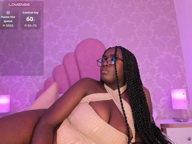 SheylaMunn live cam on BongaCams