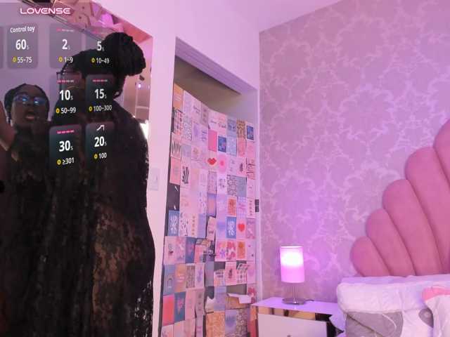 SheylaMunn live cam preview