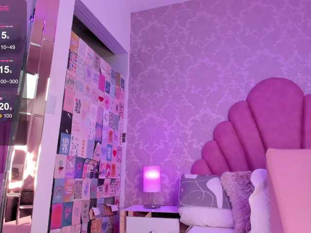 SheylaMunn live cam on BongaCams