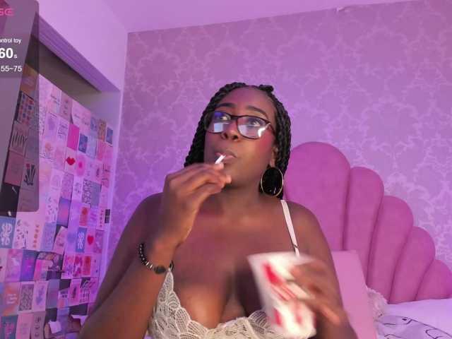 SheylaMunn live cam on BongaCams