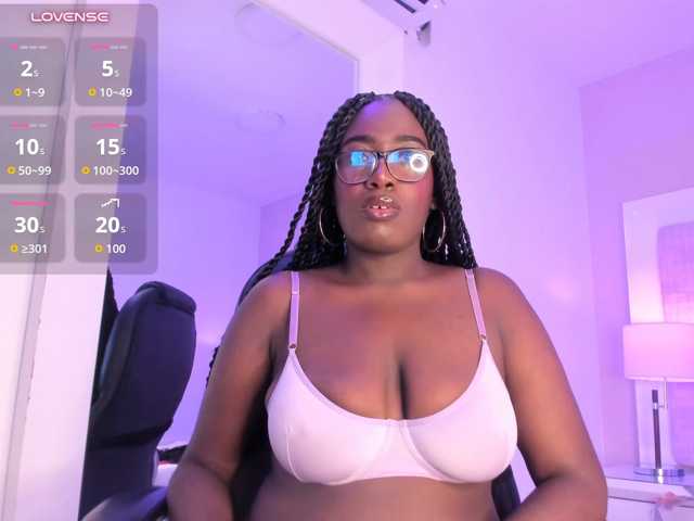 SheylaMunn webcam