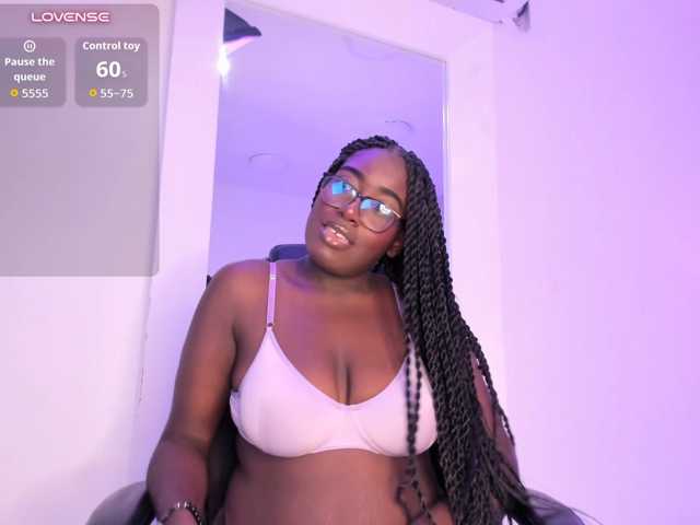SheylaMunn webcam
