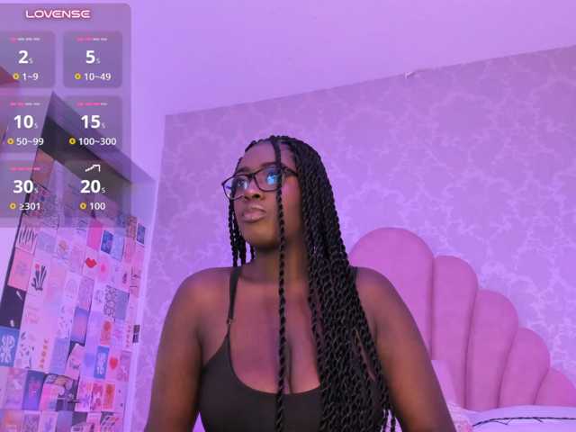 SheylaMunn live cam on BongaCams