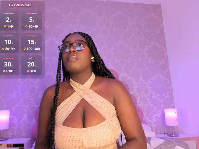 SheylaMunn live cam on BongaCams