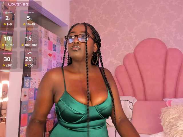 SheylaMunn live cam on BongaCams