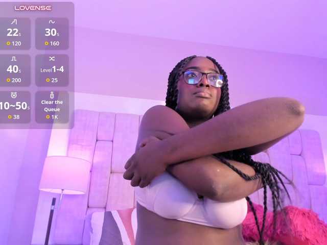 SheylaMunn live cam on BongaCams