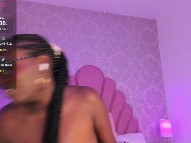 SheylaMunn live cam on BongaCams