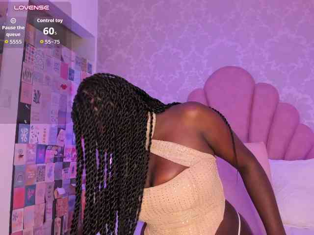 Model: SheylaMunn
