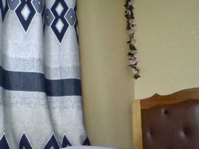 Hotpussy41 live cam on BongaCams