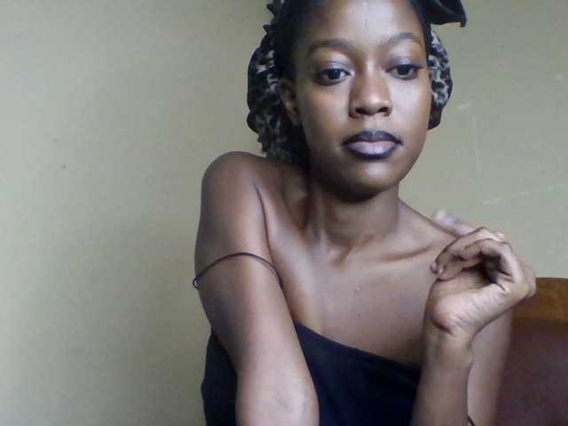 Hotpussy41 live cam on BongaCams