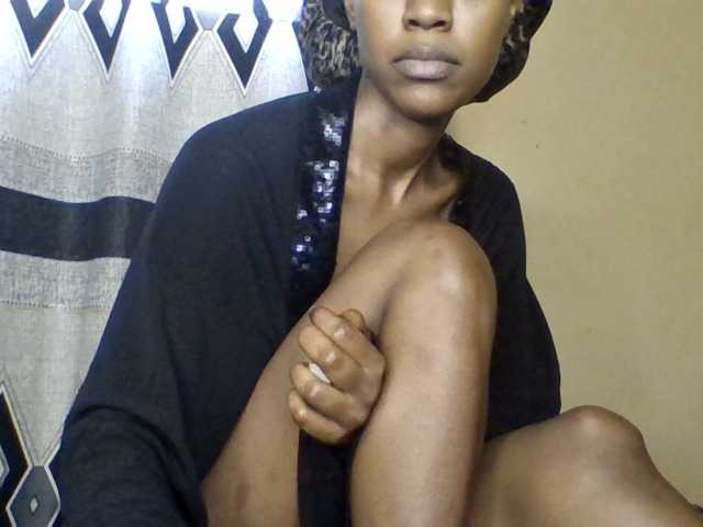 Hotpussy41 live cam on BongaCams