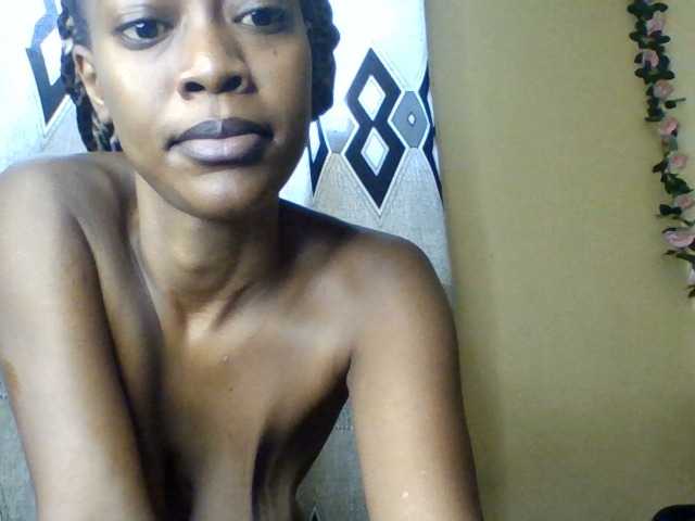 Hotpussy41 live cam on BongaCams