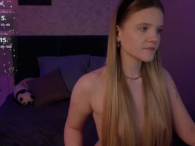 Molly--murrr live cam on BongaCams