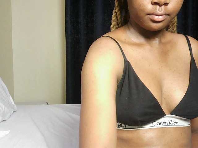 Hot-sexxy-love live cam on BongaCams