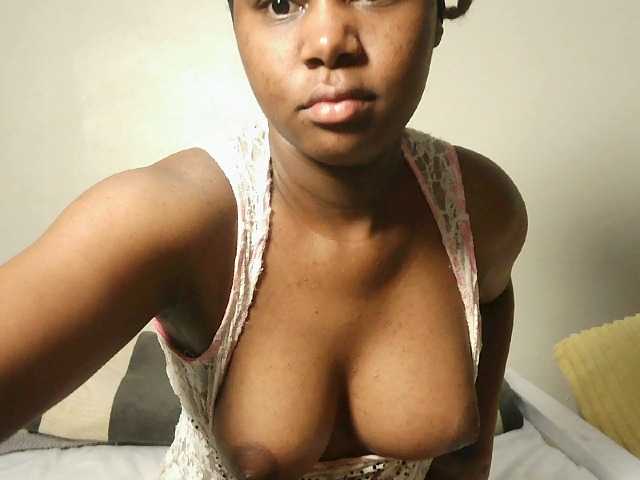 Hot-sexxy-love live cam on BongaCams