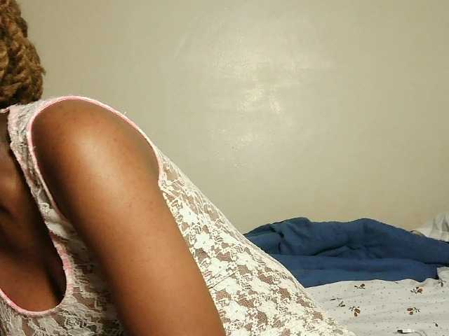 Hot-sexxy-love live cam on BongaCams