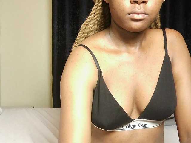 Hot-sexxy-love live cam on BongaCams