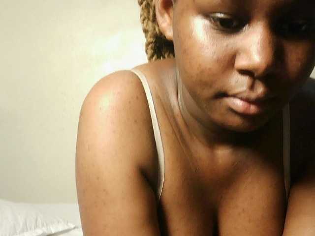Hot-sexxy-love live cam on BongaCams