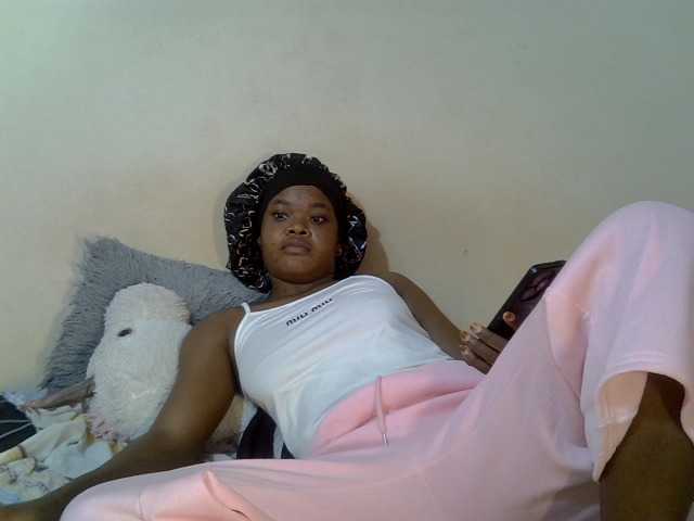 Hotdiva254 live cam on BongaCams