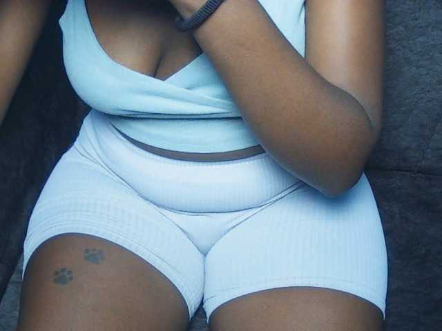 Verabliss23 live cam on BongaCams