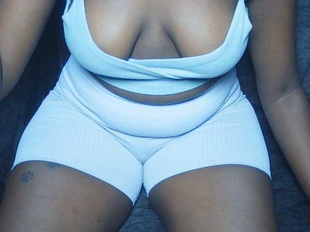 Verabliss23 live cam on BongaCams