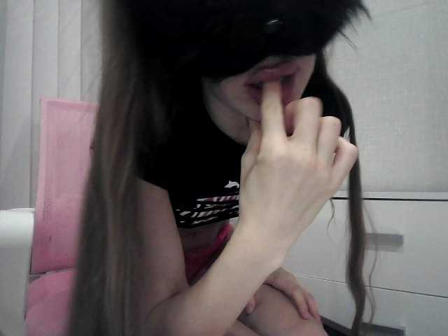Victorialoves live cam