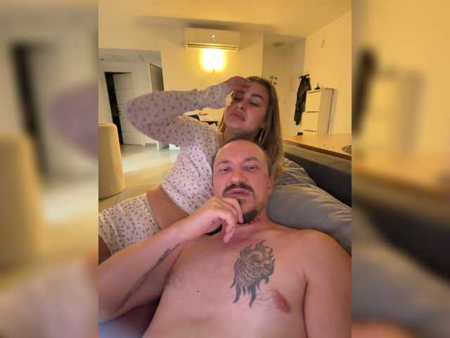 Rediska341 live cam on BongaCams
