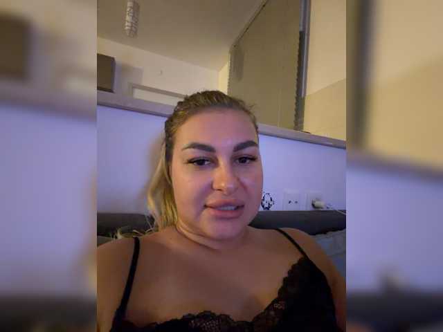 Rediska341 live cam preview
