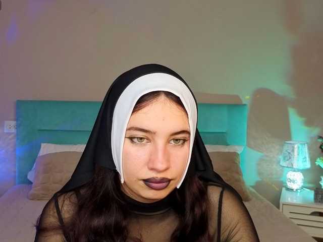Cute-kittyy- live cam on BongaCams